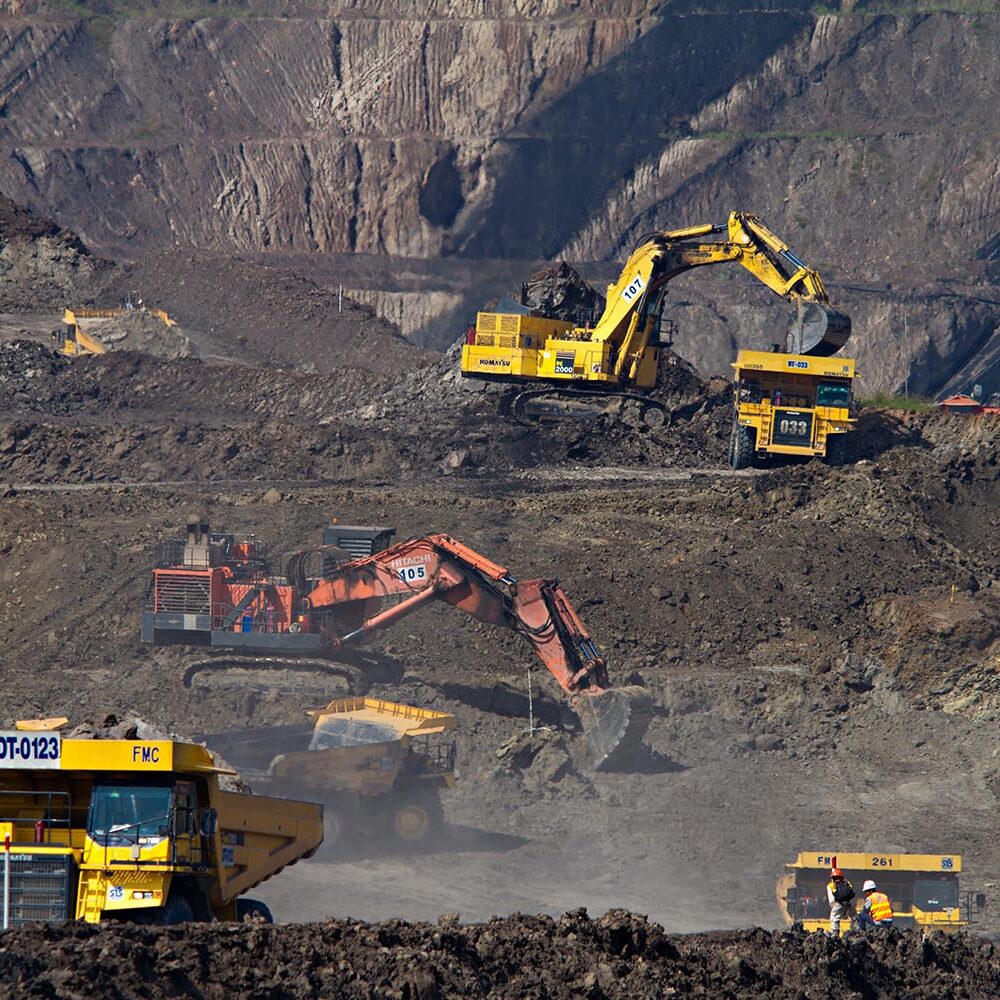 dominik-vanyi-Mk2ls9UBO2E-unsplash mining